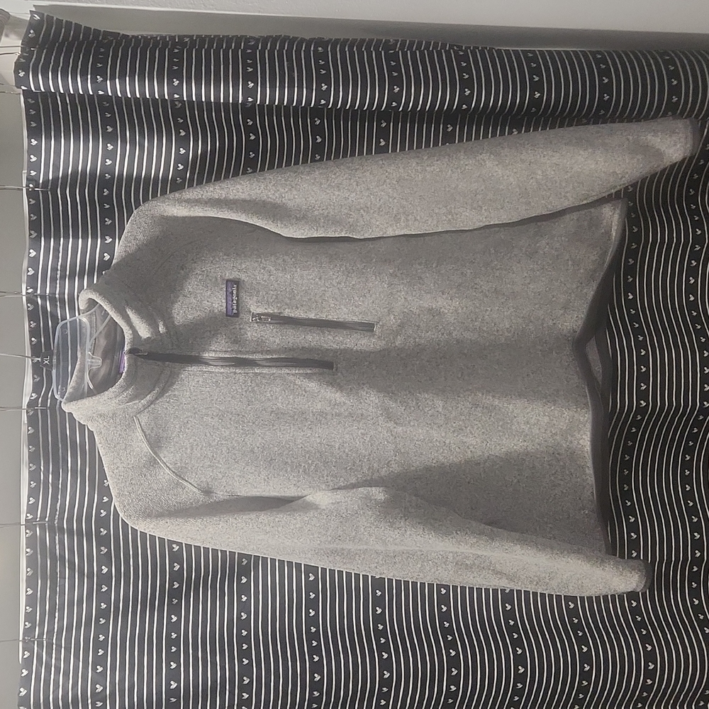 Men's pull over Patagonia